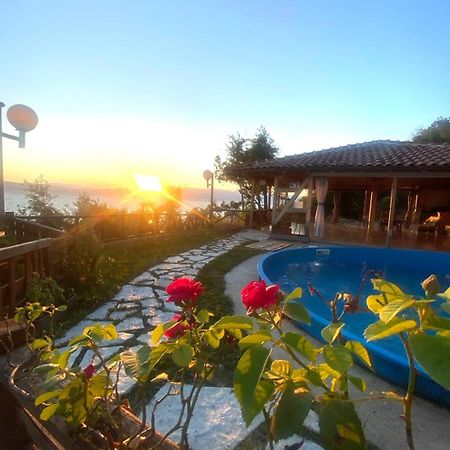 Robinson Sunset Guest House Lagadin Eksteriør bilde