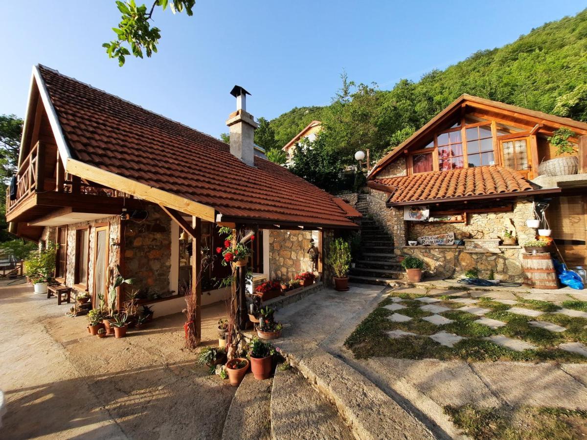 Robinson Sunset Guest House Lagadin Eksteriør bilde